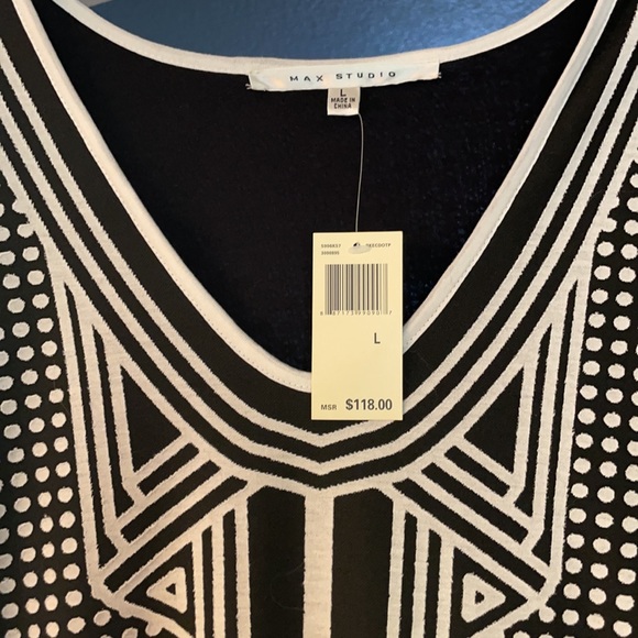 Max Studio Dress - relaxed fit sheath - Picture 2 of 6